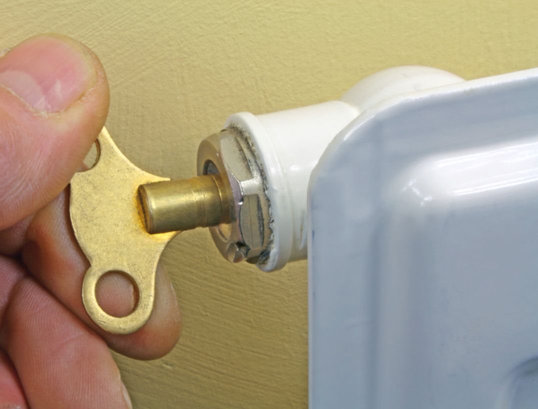 How to bleed a radiator with key